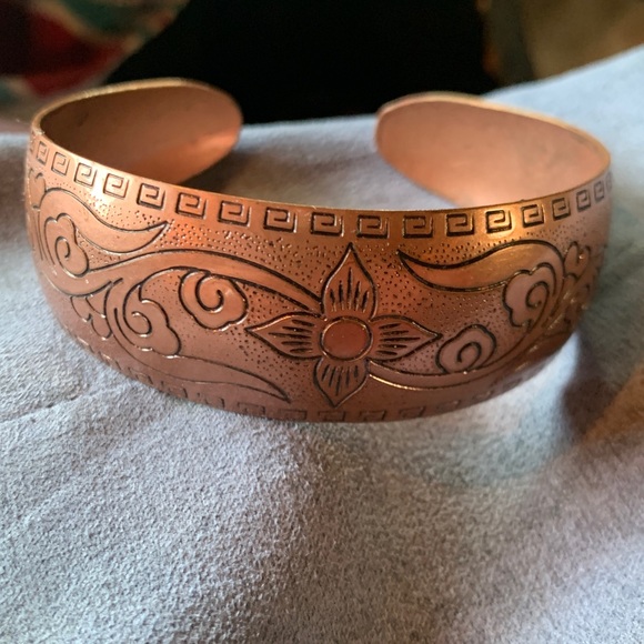 Vintage copper cuff bracelet - Picture 2 of 2